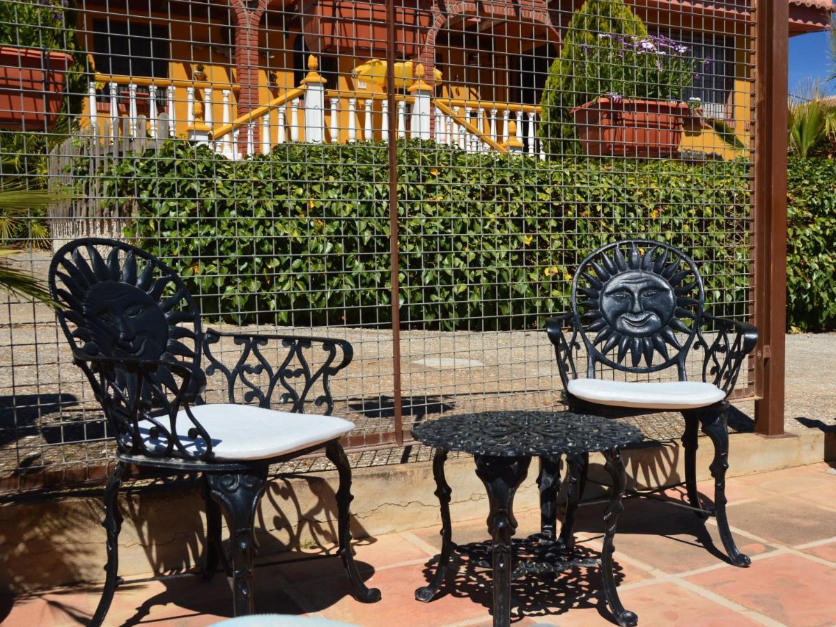 Bed and Breakfast Cortijo Petra Villanueva del Rosario Exterior foto
